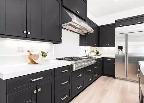 Kitchen - 168 Scale, Irvine, CA 92618 photo 6 of 6