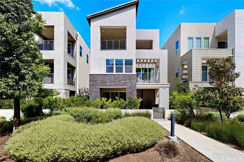 102 Pattern, Irvine, CA 92618 photo 1