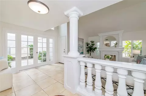 Entry Way - 7 Palmatum, Irvine, CA 92620 photo 1 of 3