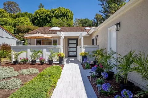 3325 Via Carrizo UNIT A, Laguna Woods, CA 92637