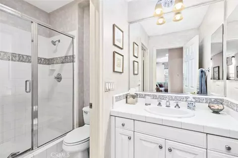 Bath - 36 Walnut Crk, Irvine, CA 92602 photo 1 of 6
