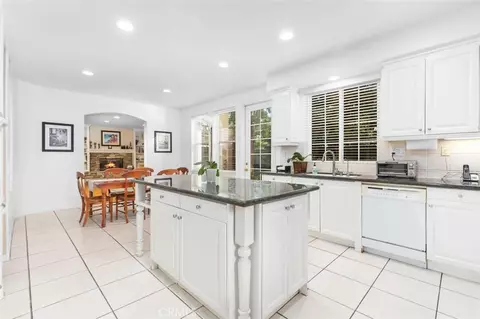 Kitchen - 36 Walnut Crk, Irvine, CA 92602 photo 2 of 3
