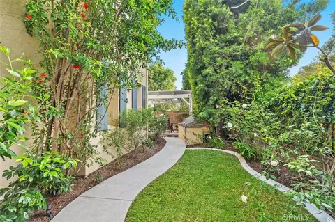 Exterior - 36 Walnut Crk, Irvine, CA 92602 photo 15 of 27