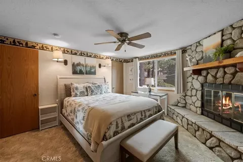 560 Lakewood Ln, Big Bear Lake, CA 92315