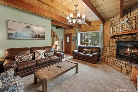 560 Lakewood Ln, Big Bear Lake, CA 92315