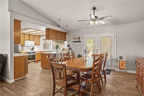 Dining - 6861 Oak Hill Rd, Oak Hills, CA 92344 photo 2 of 2