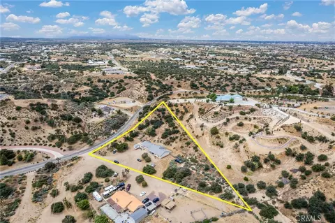 View/Area - 6861 Oak Hill Rd, Oak Hills, CA 92344 photo 4 of 7