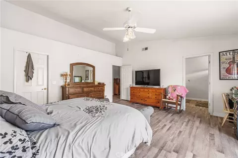 Bedroom - 6861 Oak Hill Rd, Oak Hills, CA 92344 photo 2 of 6