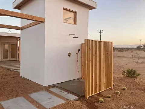 Exterior - 60654 Mitch Ln, Landers, CA 92285 photo 9 of 14