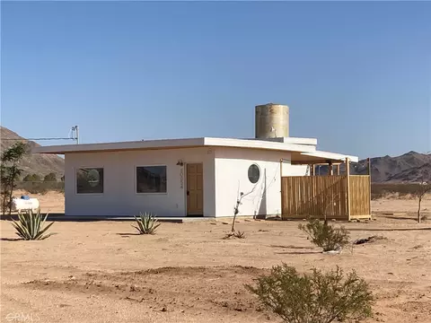 Exterior - 60654 Mitch Ln, Landers, CA 92285 photo 11 of 14