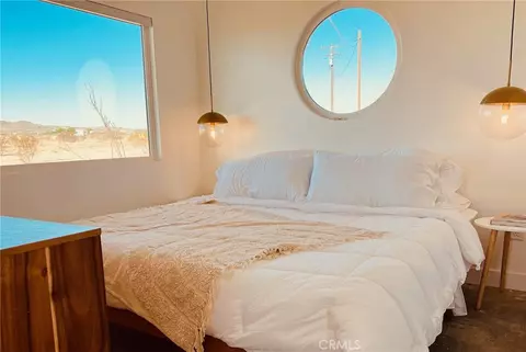 Bedroom - 60654 Mitch Ln, Landers, CA 92285 photo 3 of 5