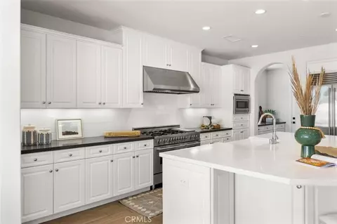 Kitchen - 55 Andrews, Irvine, CA 92618 photo 6 of 10