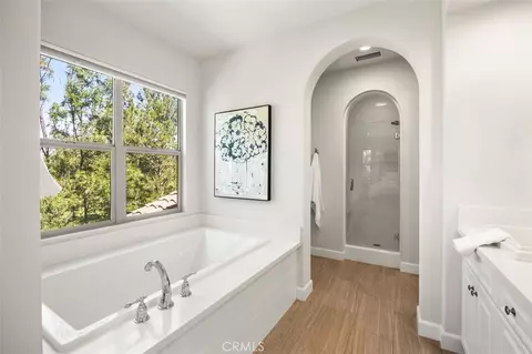 Bath - 55 Andrews, Irvine, CA 92618 photo 2 of 5
