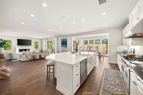 Kitchen - 55 Andrews, Irvine, CA 92618 photo 10 of 10