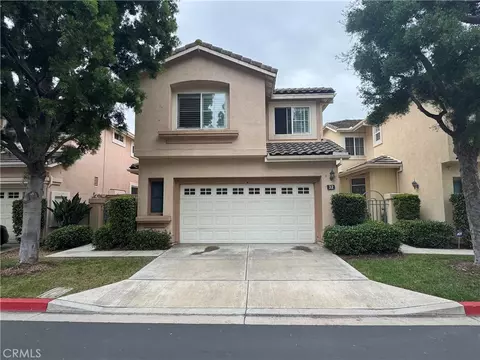 32 Santa Cruz Aisle, Irvine, CA 92606