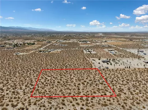 1 Wintergreen, Pinon Hills, CA 92372