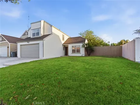 Exterior - 1621 Pisco Ln, Oxnard, CA 93035 photo 4 of 7