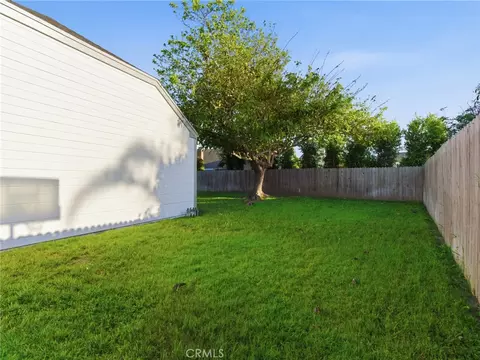 Exterior - 1621 Pisco Ln, Oxnard, CA 93035 photo 7 of 7