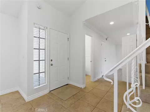 Entry Way - 1621 Pisco Ln, Oxnard, CA 93035 photo 3 of 6