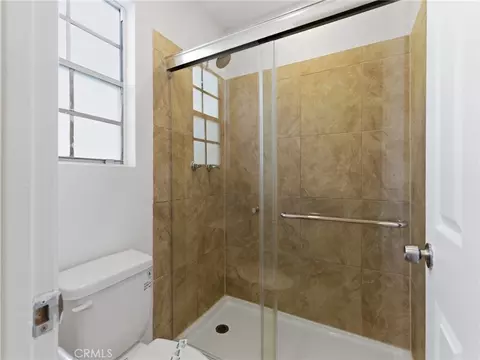 Bath - 1621 Pisco Ln, Oxnard, CA 93035 photo 1 of 3