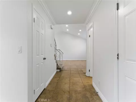 Entry Way - 1621 Pisco Ln, Oxnard, CA 93035 photo 2 of 6