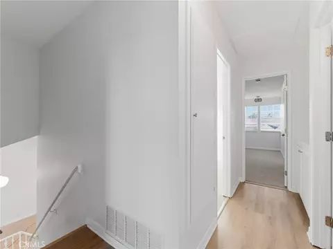 Entry Way - 1621 Pisco Ln, Oxnard, CA 93035 photo 6 of 6