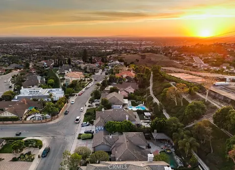View/Area - 3911 E Rolling Grn, Orange, CA 92867 photo 3 of 4