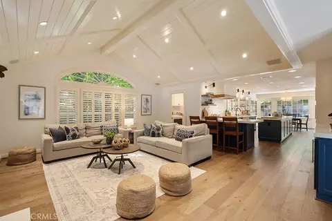 Living - 3911 E Rolling Grn, Orange, CA 92867 photo 2 of 4