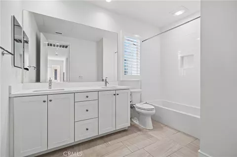 Entry Way - 181 Oceano, Irvine, CA 92602 photo 6 of 7