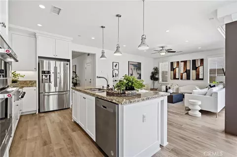 Kitchen - 181 Oceano, Irvine, CA 92602 photo 4 of 4