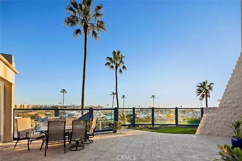 Exterior - 1200 N Harbor Dr N #7-C, Oceanside, CA 92054 photo 4 of 5