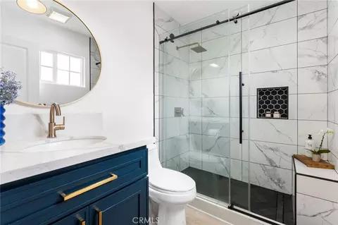 Bath - 608 E Collins Ave, Orange, CA 92867 photo 2 of 3