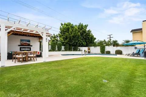 Exterior - 608 E Collins Ave, Orange, CA 92867 photo 3 of 8