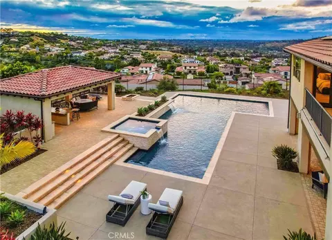 8461 Hinterland Dr, San Diego, CA 92127