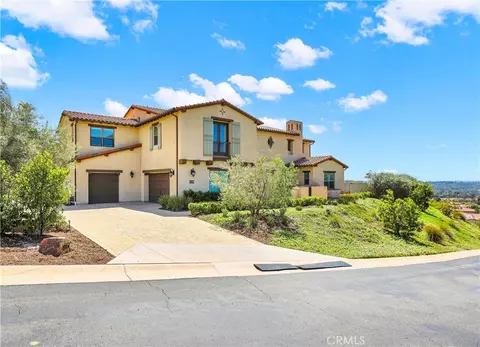 8461 Hinterland Dr, San Diego, CA 92127
