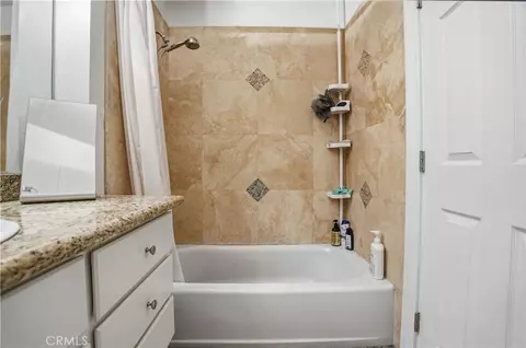 Bath - 48 Monroe, Irvine, CA 92620 photo 5 of 7