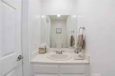 Bath - 48 Monroe, Irvine, CA 92620 photo 4 of 7