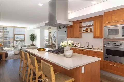 9 Macarthur Pl #1006, Santa Ana, CA 92707