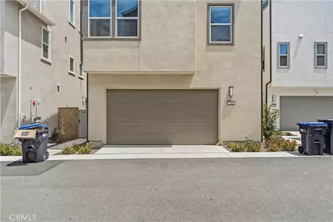 Exterior - 208 Yerba, Irvine, CA 92618 photo 4 of 5
