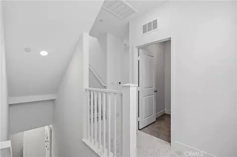 Entry Way - 208 Yerba, Irvine, CA 92618 photo 4 of 10