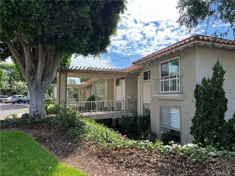 3273 San Amadeo #D, Laguna Woods, CA 92637