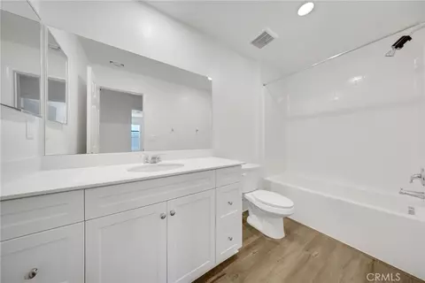 Bath - 7560 Citrusmoon Ct, Riverside, CA 92507 photo 2 of 6