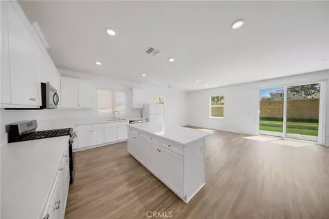 Entry Way - 7560 Citrusmoon Ct, Riverside, CA 92507 photo 8 of 12