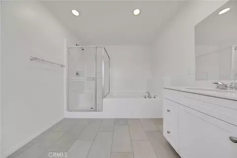 Bath - 7560 Citrusmoon Ct, Riverside, CA 92507 photo 6 of 6