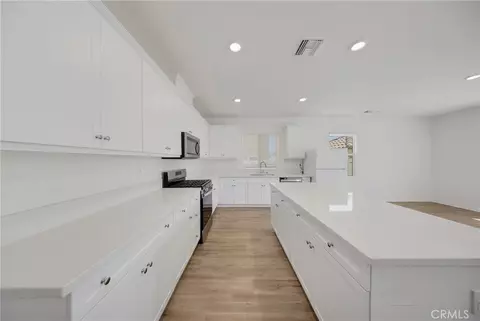 Entry Way - 7560 Citrusmoon Ct, Riverside, CA 92507 photo 7 of 12