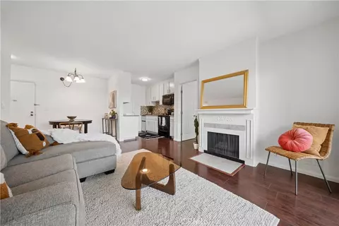 5840 Benner #301, Los Angeles, CA 90042