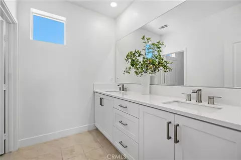 Bath - 218 Tank, Irvine, CA 92618 photo 5 of 6