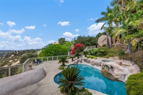 Exterior - 28521 Gladstone Ct, Escondido, CA 92026 photo 1 of 13