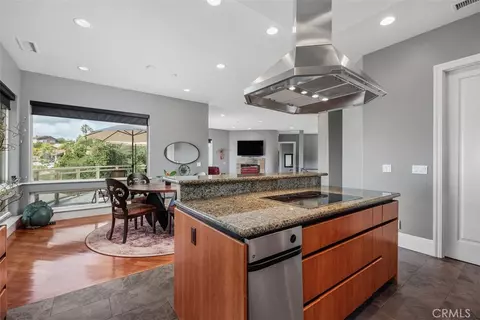 Kitchen - 28521 Gladstone Ct, Escondido, CA 92026 photo 4 of 4