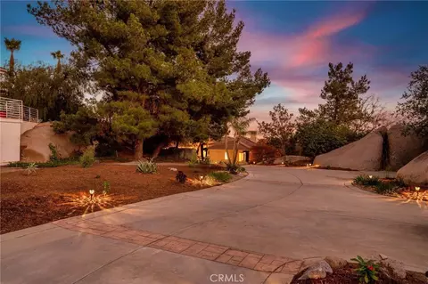 Exterior - 28521 Gladstone Ct, Escondido, CA 92026 photo 11 of 13